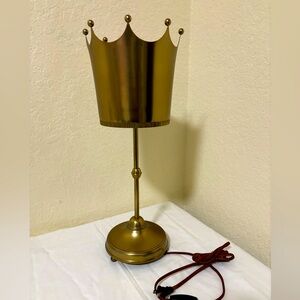 POTTERY BARN CROWN DESK LAMP
QUEEN PRINCESS KING PRINCE